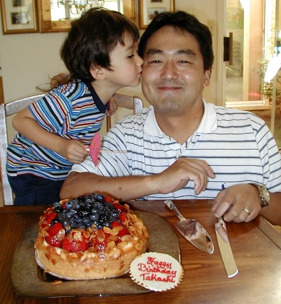2000-TakashiBdayCakeAl.jpg